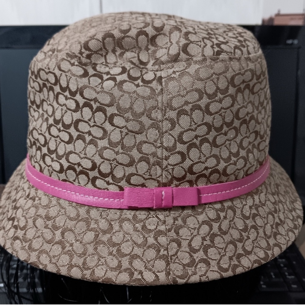 Coach Brown Patterned Bucket Hat with Pink Band kids - Picture 2 of 4